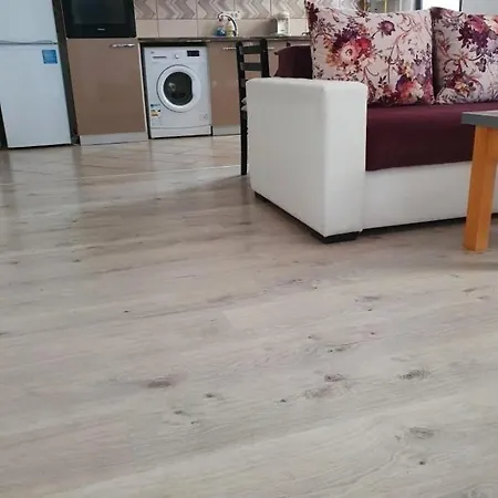 Bianca Happy Days Apartment